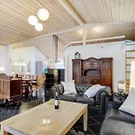 Сasa de vacaciones Cozy In With Kitchen