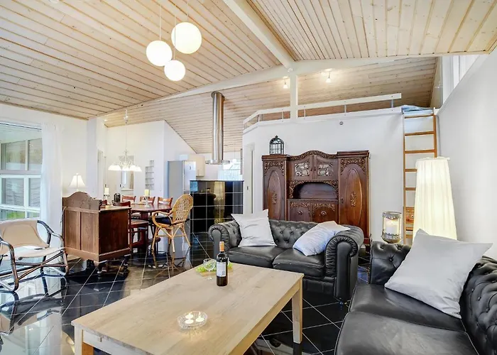 Casa vacanze Cozy In With Kitchen